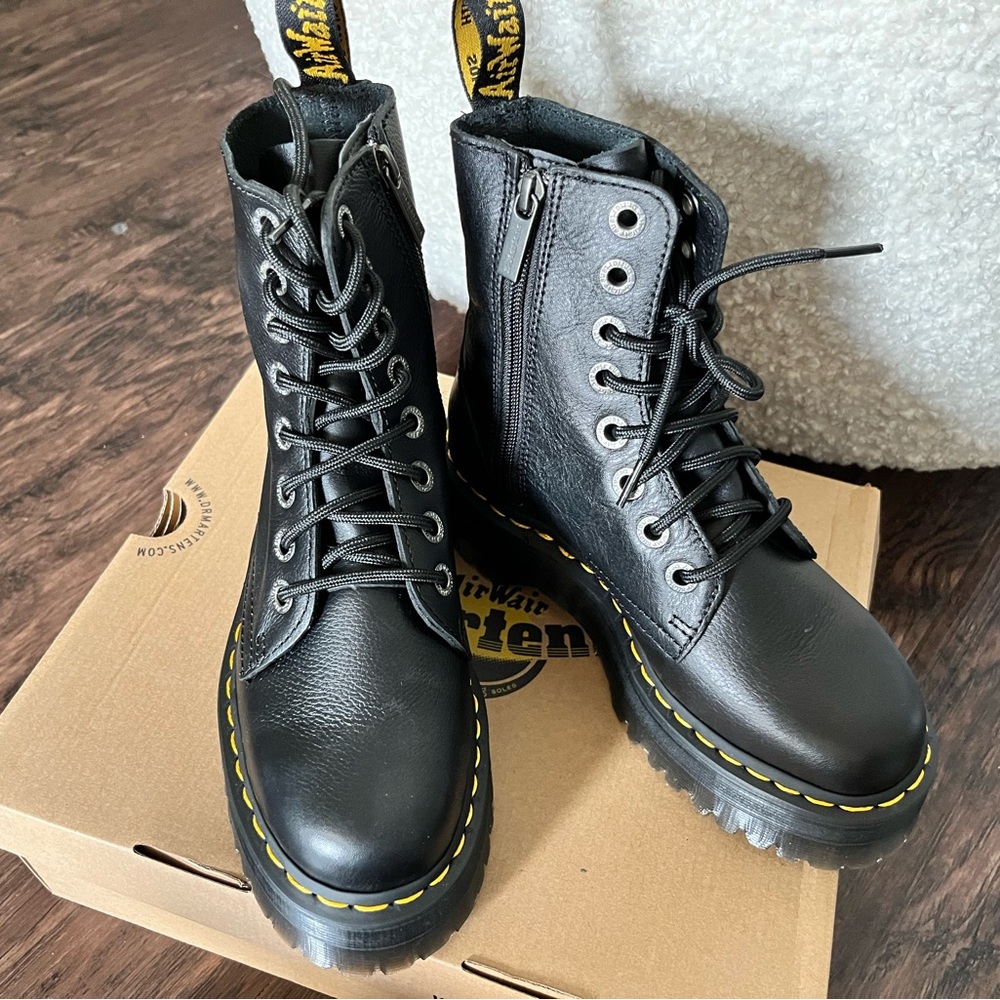 Bran new!! Never worn